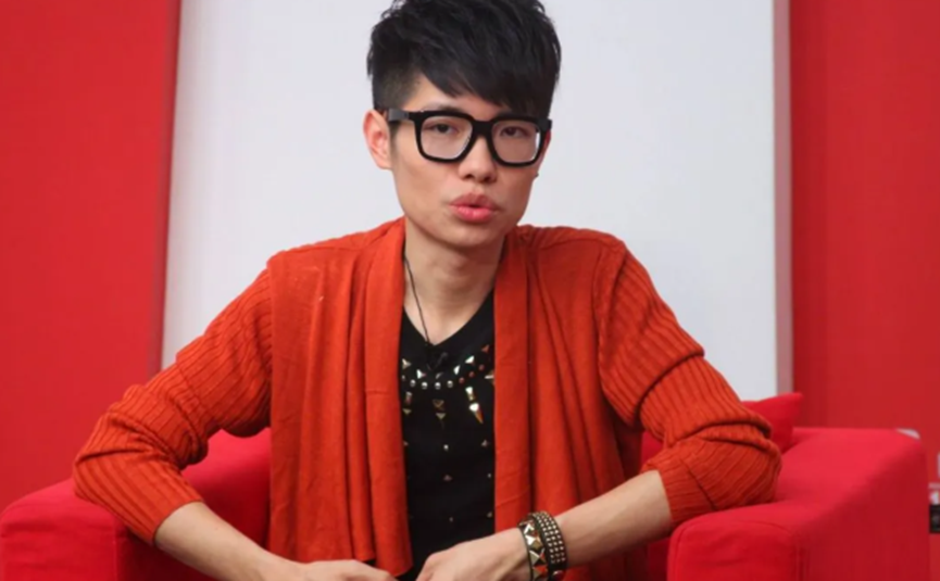 李行亮是否符合美國杰出人才移民申請條件？